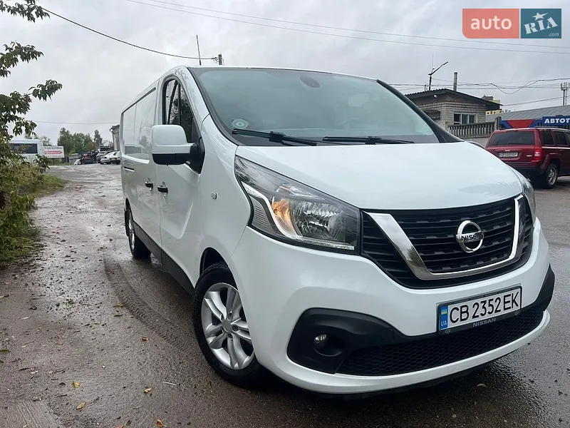 Nissan NV300 2017