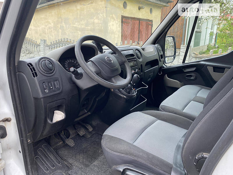 Мікроавтобус Nissan NV400 2015 в Дрогобичі