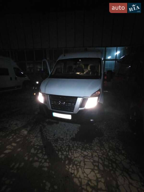 Мікроавтобус Nissan NV400 2017 в Запоріжжі