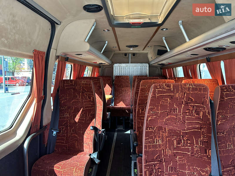 Туристический / Междугородний автобус Nissan NV400 2013 в Киеве