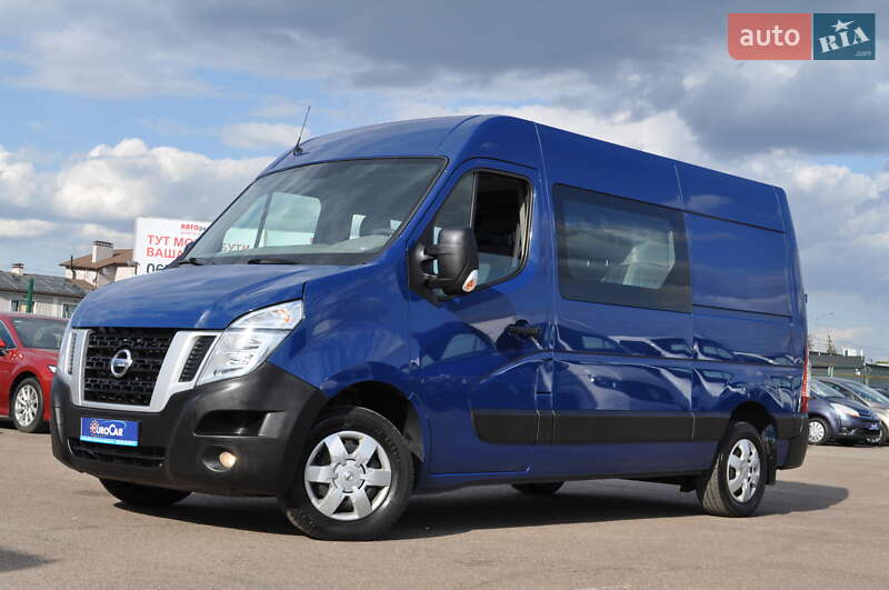 Nissan NV400 2017
