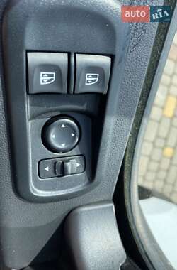 Вантажний фургон Nissan NV400 2020 в 