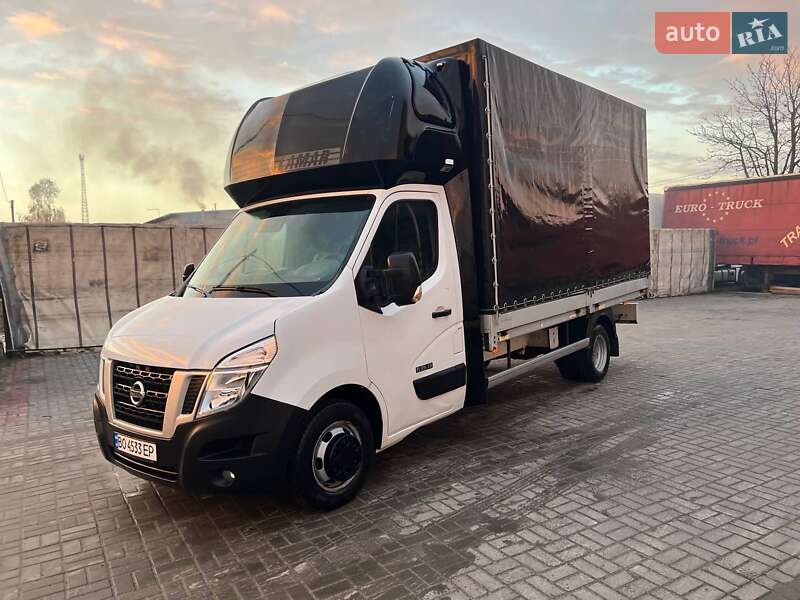 Nissan NV400 2013