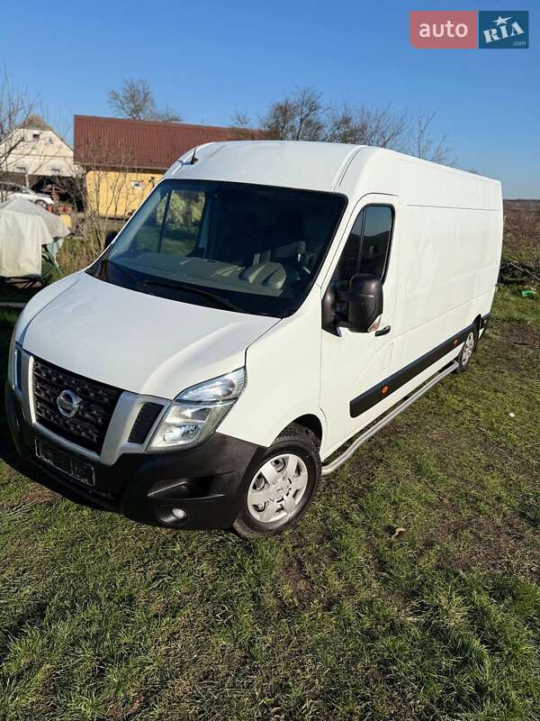 Nissan NV400 2016