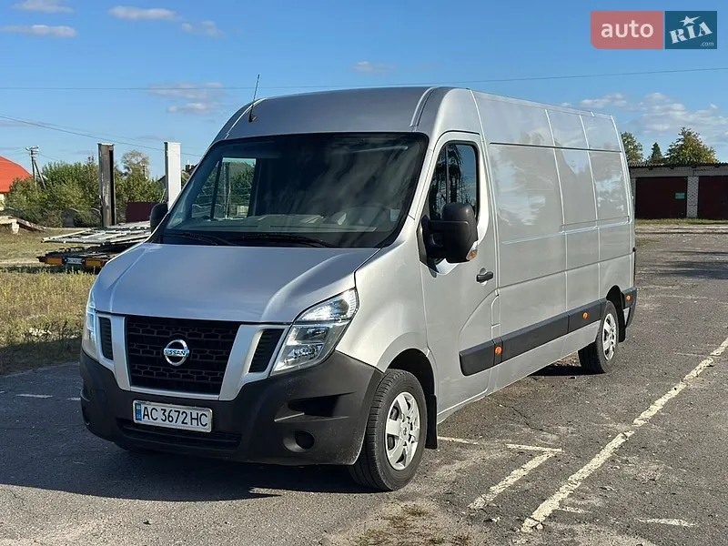 Nissan NV400 2017