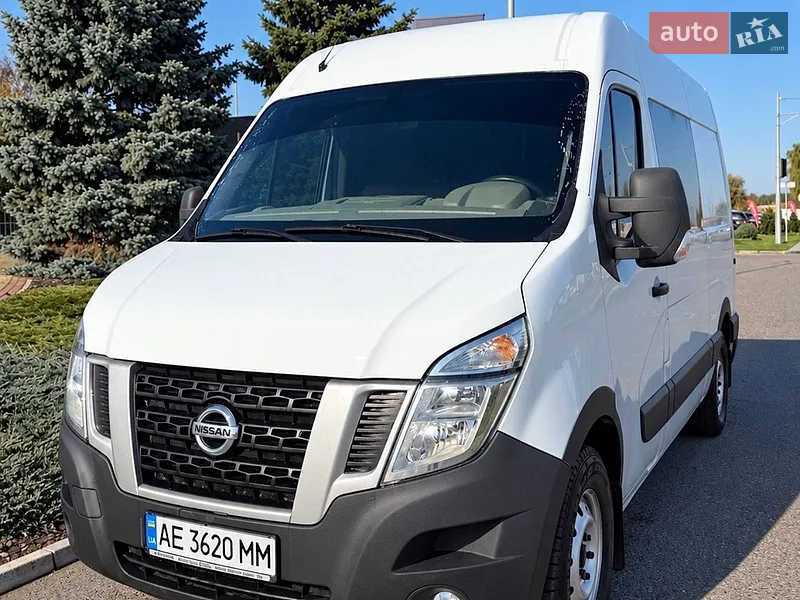 Nissan NV400