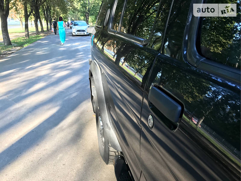 Внедорожник / Кроссовер Nissan Pathfinder 1997 в Киеве