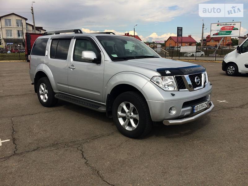 Nissan Pathfinder 2008 року