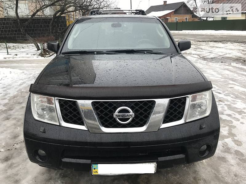 Позашляховик / Кросовер Nissan Pathfinder 2005 в Києві