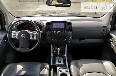Позашляховик / Кросовер Nissan Pathfinder 2012 в 
