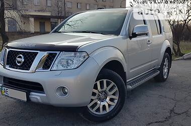 Внедорожник / Кроссовер Nissan Pathfinder 2014 в Кривом Роге