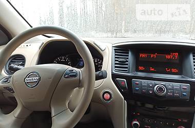 Позашляховик / Кросовер Nissan Pathfinder 2015 в Житомирі