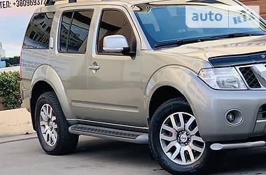 Позашляховик / Кросовер Nissan Pathfinder 2012 в 