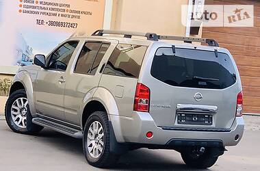 Позашляховик / Кросовер Nissan Pathfinder 2012 в 