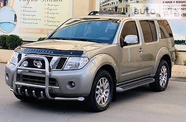 Позашляховик / Кросовер Nissan Pathfinder 2012 в 