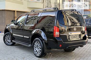 Внедорожник / Кроссовер Nissan Pathfinder 2011 в Ивано-Франковске