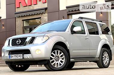 Позашляховик / Кросовер Nissan Pathfinder 2013 в 