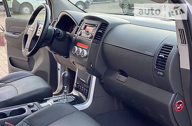 Позашляховик / Кросовер Nissan Pathfinder 2013 в 