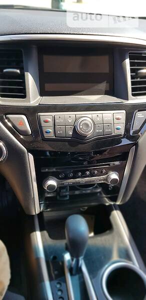 Позашляховик / Кросовер Nissan Pathfinder 2016 в Дніпрі