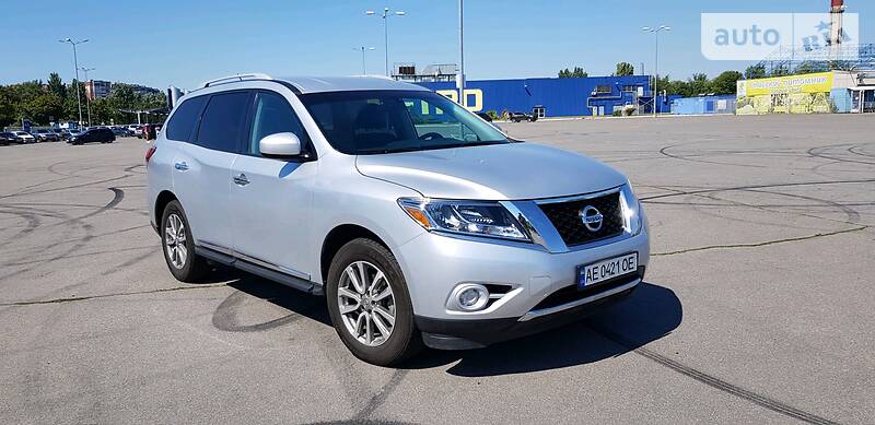 Позашляховик / Кросовер Nissan Pathfinder 2016 в Дніпрі