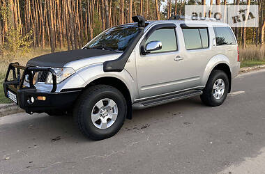 Внедорожник / Кроссовер Nissan Pathfinder 2006 в Киеве