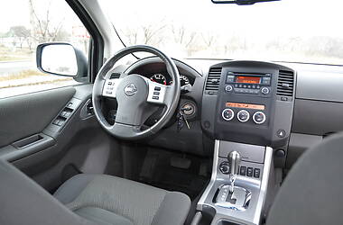 Внедорожник / Кроссовер Nissan Pathfinder 2012 в Мариуполе