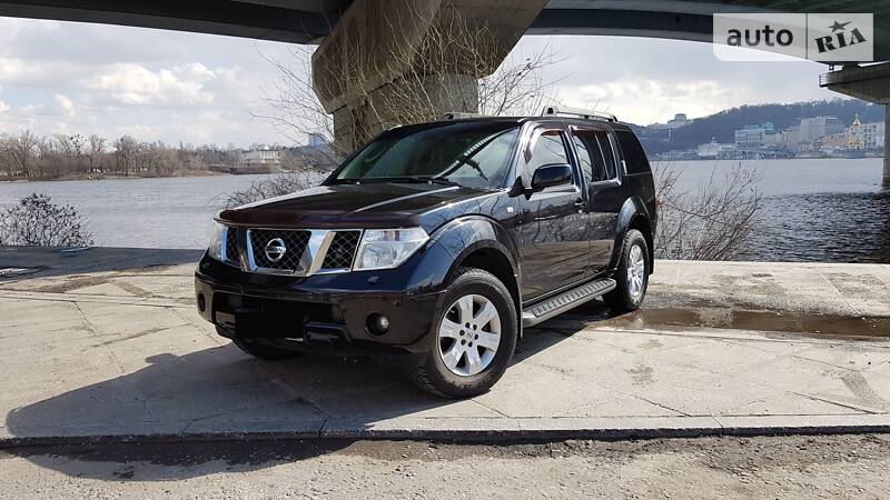 Внедорожник / Кроссовер Nissan Pathfinder 2007 в Киеве