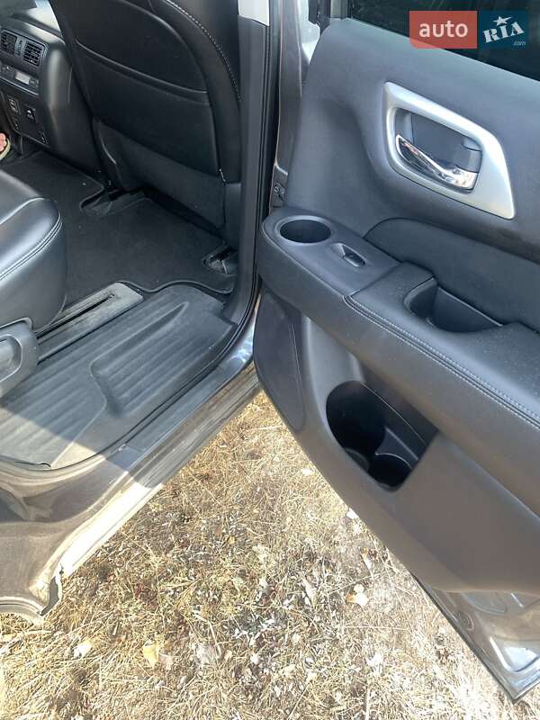 Позашляховик / Кросовер Nissan Pathfinder 2018 в Чернігові фото 16 Позашляховик / Кросовер Nissan Pathfinder 2018 в Чернігові