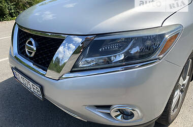 Внедорожник / Кроссовер Nissan Pathfinder 2013 в Полтаве