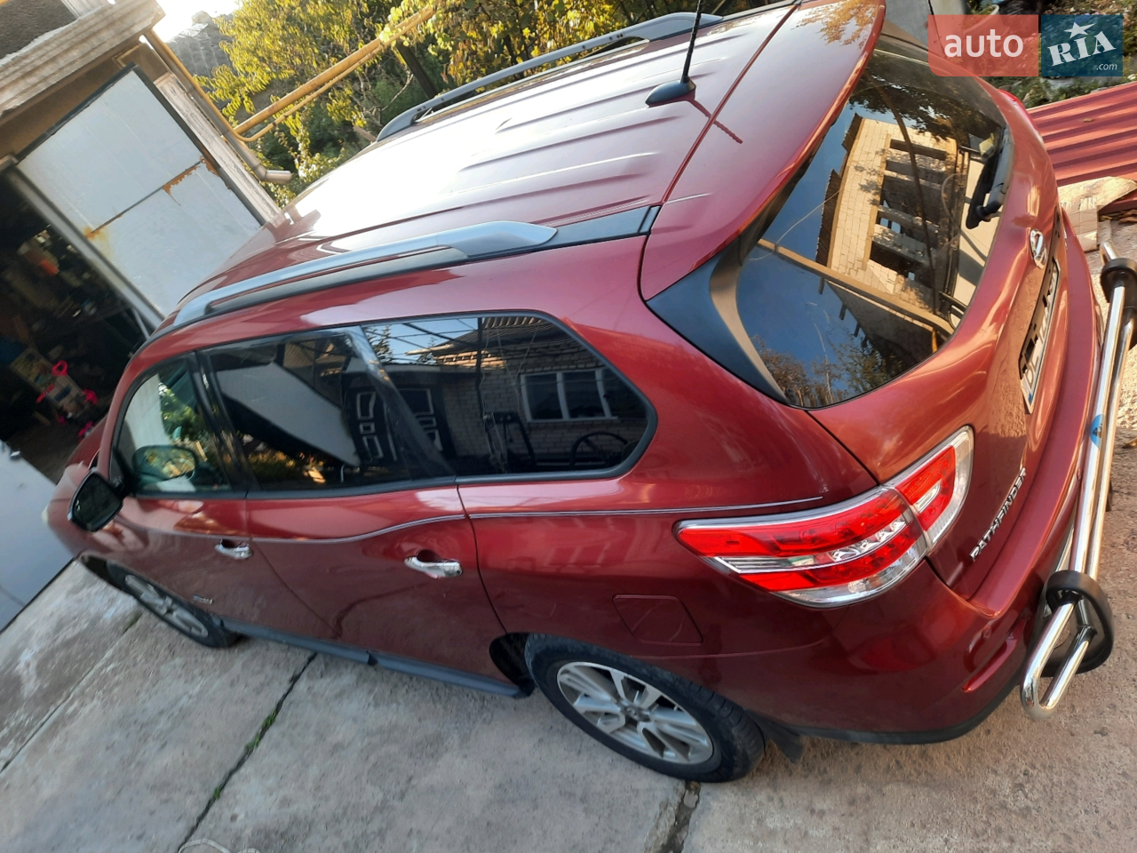 2014 Nissan Pathfinder - мініатюра 2