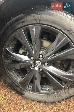 Внедорожник / Кроссовер Nissan Pathfinder 2017 в Борисполе