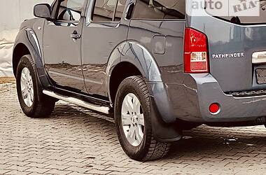 Позашляховик / Кросовер Nissan Pathfinder 2008 в 