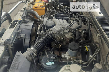 Внедорожник / Кроссовер Nissan Pathfinder 1987 в 