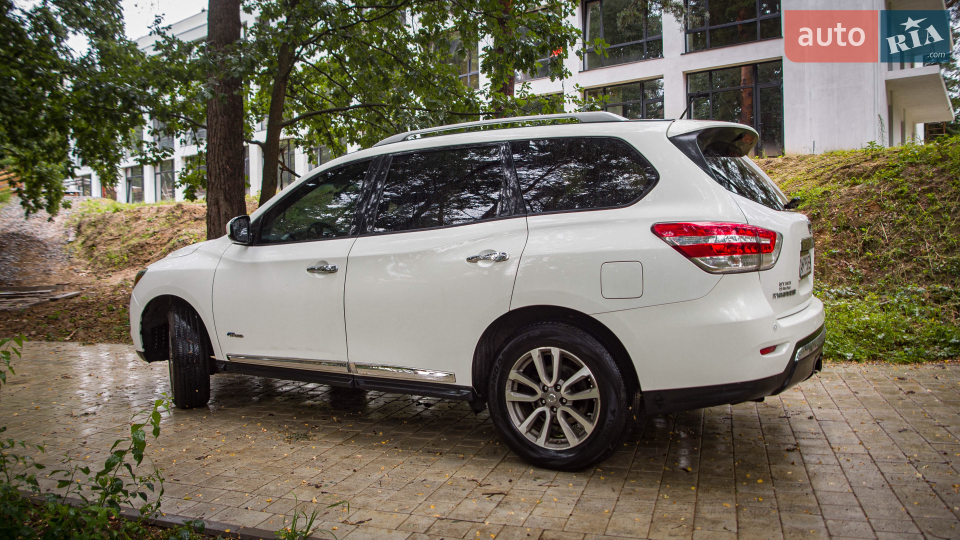 2014 Nissan Pathfinder - мініатюра 8