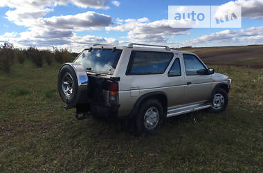Внедорожник / Кроссовер Nissan Pathfinder 1987 в 