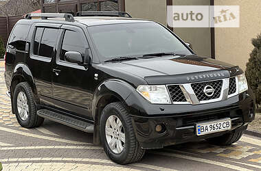 Позашляховик / Кросовер Nissan Pathfinder 2005 в 