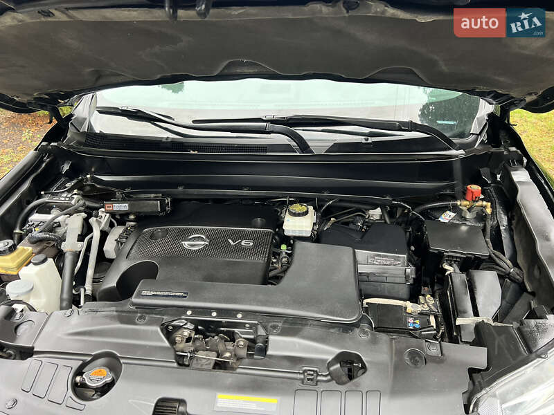 Внедорожник / Кроссовер Nissan Pathfinder 2014 в Ровно