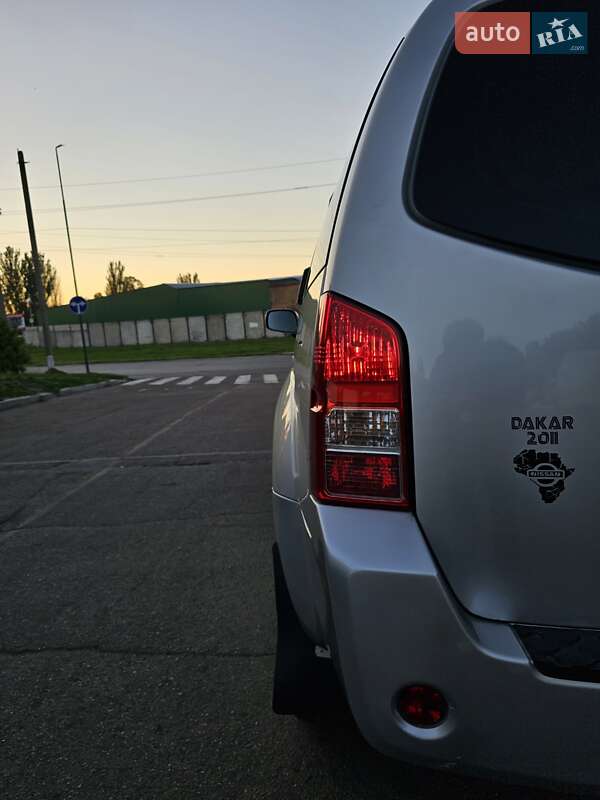 Внедорожник / Кроссовер Nissan Pathfinder 2006 в Александрие фото 12 Внедорожник / Кроссовер Nissan Pathfinder 2006 в Александрие