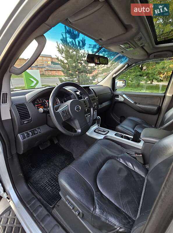 Внедорожник / Кроссовер Nissan Pathfinder 2006 в Александрие фото 17 Внедорожник / Кроссовер Nissan Pathfinder 2006 в Александрие