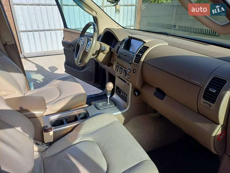Внедорожник / Кроссовер Nissan Pathfinder 2007 в Киеве фото 13 Внедорожник / Кроссовер Nissan Pathfinder 2007 в Киеве