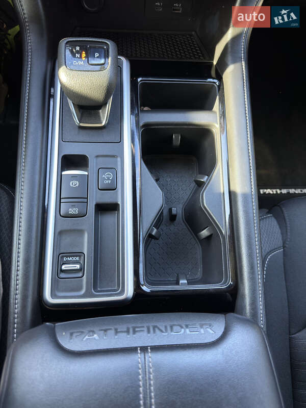 Внедорожник / Кроссовер Nissan Pathfinder 2022 в Полтаве