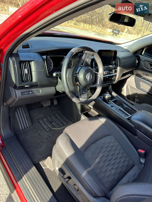 Внедорожник / Кроссовер Nissan Pathfinder 2022 в Полтаве