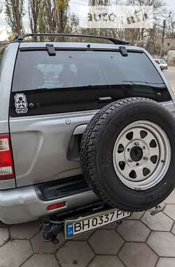 Внедорожник / Кроссовер Nissan Pathfinder 2001 в Одессе