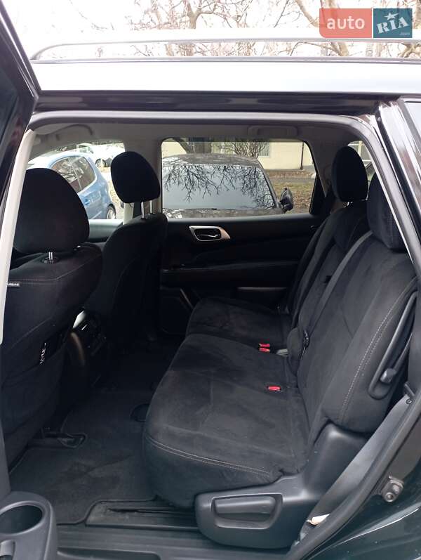 Позашляховик / Кросовер Nissan Pathfinder 2015 в Одесі