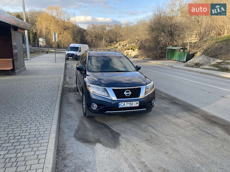 Позашляховик / Кросовер Nissan Pathfinder 2014 в Умані