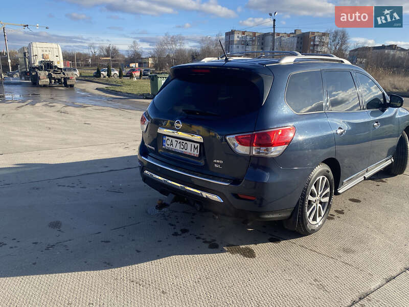 Позашляховик / Кросовер Nissan Pathfinder 2014 в Умані