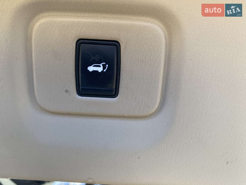 Позашляховик / Кросовер Nissan Pathfinder 2014 в Умані