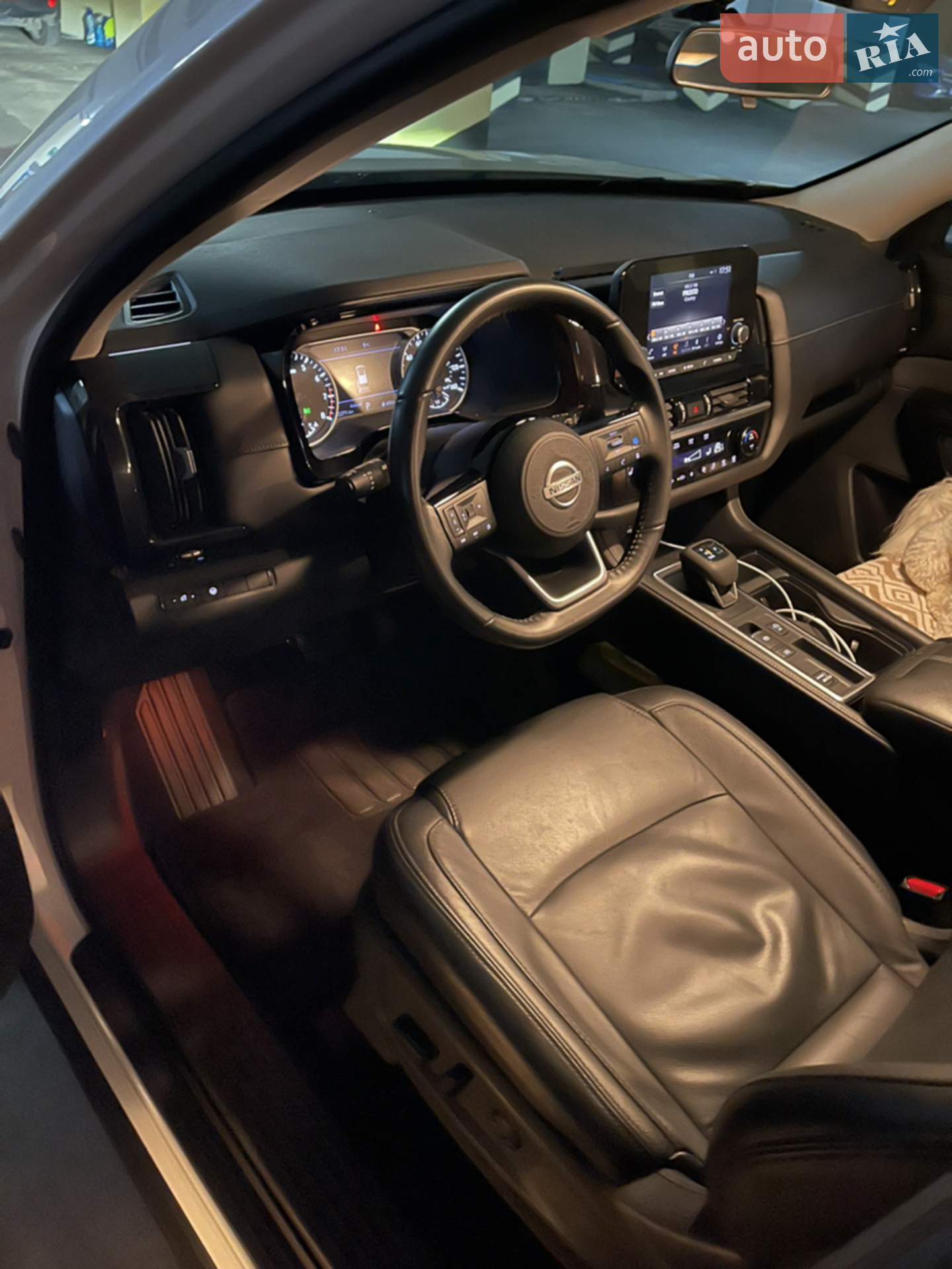 2022 Nissan Pathfinder - мініатюра 17