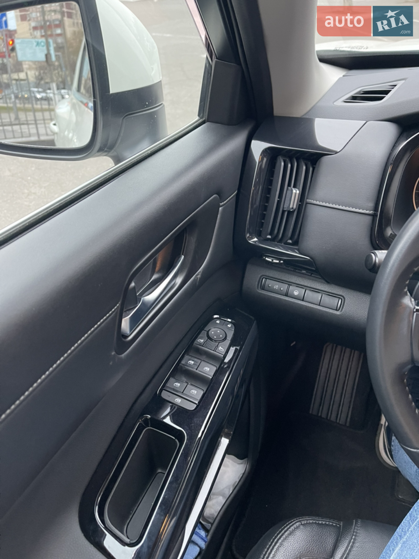 2022 Nissan Pathfinder - мініатюра 18