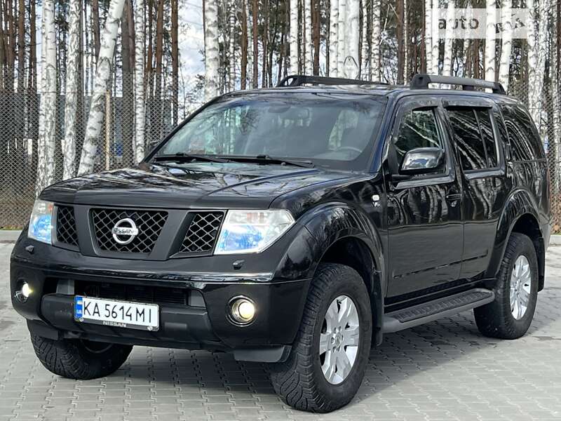 Внедорожник / Кроссовер Nissan Pathfinder 2006 в Киеве